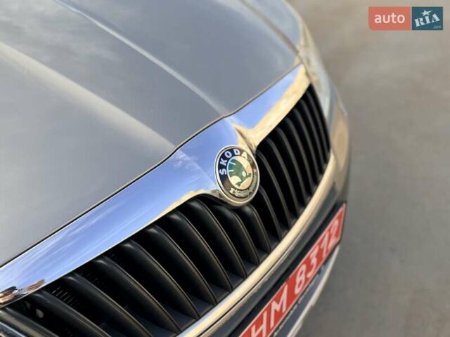 Серый Шкода Октавия Скаут, объемом двигателя 2 л и пробегом 191 тыс. км за 13600 $, фото 6 на Automoto.ua