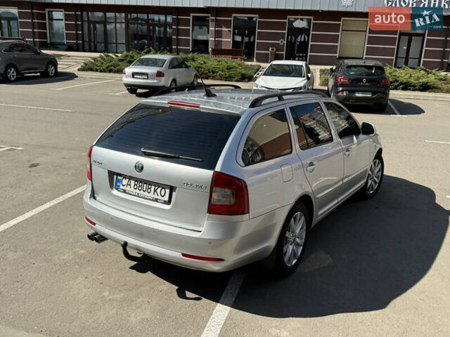 Сірий Шкода Octavia Scout, об'ємом двигуна 2 л та пробігом 260 тис. км за 9200 $, фото 4 на Automoto.ua