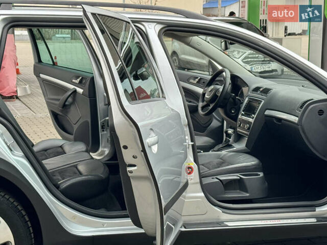 Серый Шкода Октавия Скаут, объемом двигателя 2 л и пробегом 175 тыс. км за 12999 $, фото 42 на Automoto.ua