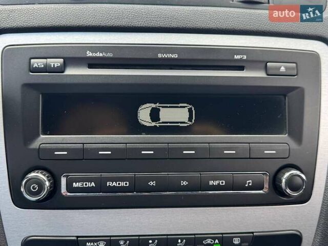 Сірий Шкода Octavia Scout, об'ємом двигуна 1.97 л та пробігом 253 тис. км за 11490 $, фото 18 на Automoto.ua