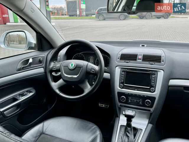 Серый Шкода Октавия Скаут, объемом двигателя 2 л и пробегом 175 тыс. км за 12999 $, фото 56 на Automoto.ua
