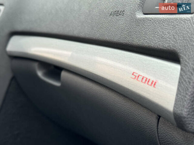 Серый Шкода Октавия Скаут, объемом двигателя 2 л и пробегом 175 тыс. км за 12999 $, фото 46 на Automoto.ua