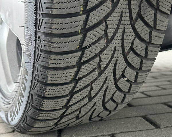 Серый Шкода Октавия Скаут, объемом двигателя 2 л и пробегом 175 тыс. км за 12999 $, фото 30 на Automoto.ua