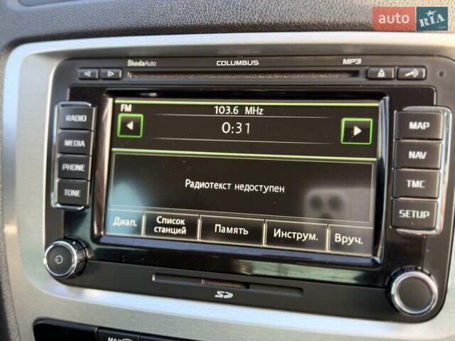 Серый Шкода Октавия Скаут, объемом двигателя 2 л и пробегом 191 тыс. км за 13600 $, фото 35 на Automoto.ua