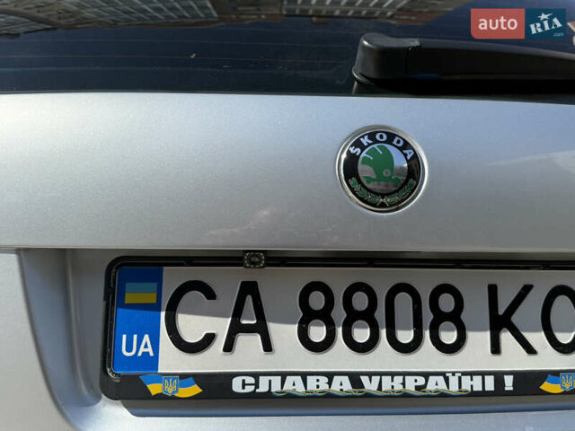 Сірий Шкода Octavia Scout, об'ємом двигуна 2 л та пробігом 260 тис. км за 9200 $, фото 20 на Automoto.ua