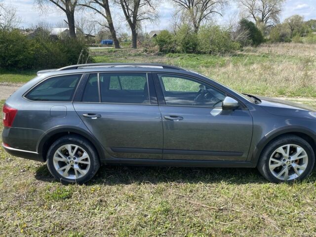 Сірий Шкода Octavia Scout, об'ємом двигуна 2 л та пробігом 320 тис. км за 12500 $, фото 6 на Automoto.ua