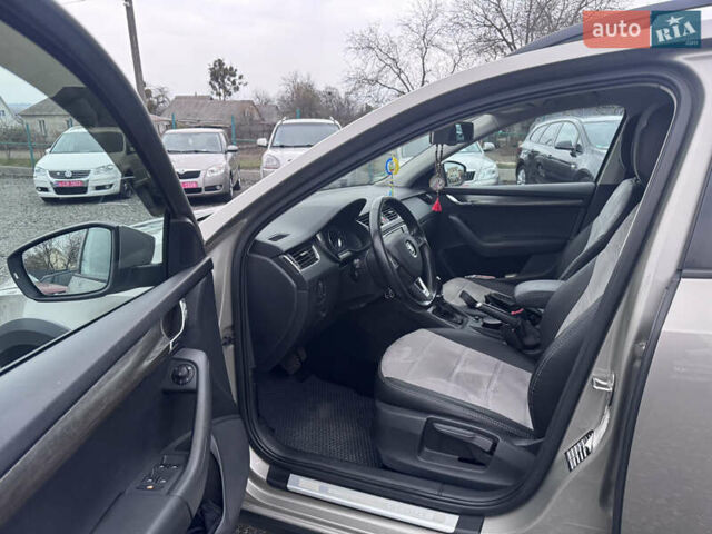 Серый Шкода Октавия Скаут, объемом двигателя 2 л и пробегом 220 тыс. км за 15700 $, фото 34 на Automoto.ua