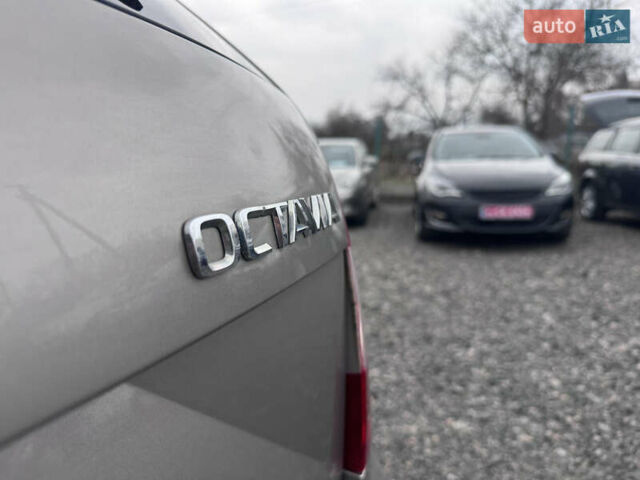 Серый Шкода Октавия Скаут, объемом двигателя 2 л и пробегом 220 тыс. км за 15700 $, фото 23 на Automoto.ua