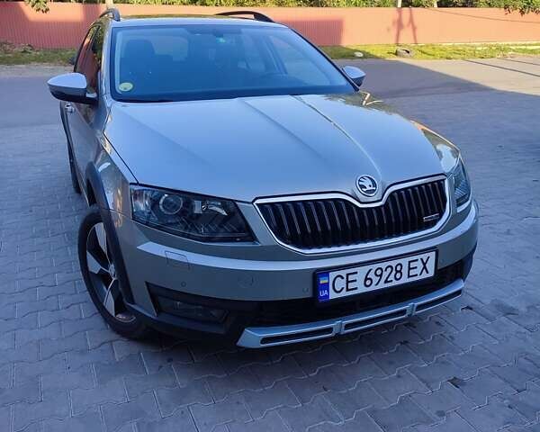 Шкода Октавия Скаут 2014 в Черновцах на Automoto.ua Серый Шкода Октавия Скаут, объемом двигателя 1.97 л и пробегом 192 тыс. км за 15950 $, фото 5 на Automoto.ua
