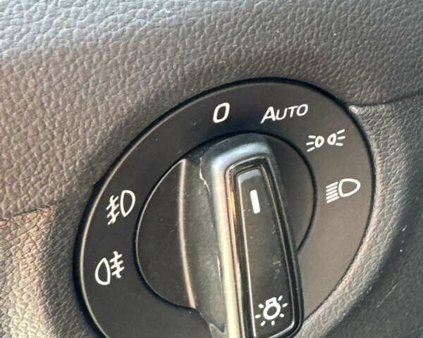 Сірий Шкода Octavia Scout, об'ємом двигуна 2 л та пробігом 290 тис. км за 15999 $, фото 13 на Automoto.ua