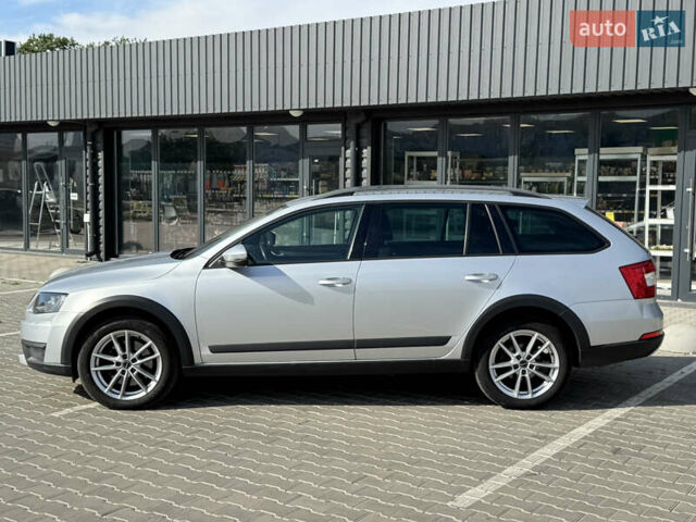 Сірий Шкода Octavia Scout, об'ємом двигуна 2 л та пробігом 290 тис. км за 15999 $, фото 1 на Automoto.ua