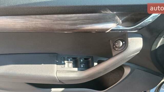 Сірий Шкода Octavia Scout, об'ємом двигуна 1.97 л та пробігом 229 тис. км за 15400 $, фото 11 на Automoto.ua