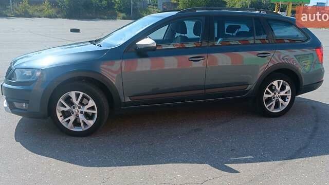 Сірий Шкода Octavia Scout, об'ємом двигуна 1.97 л та пробігом 229 тис. км за 15400 $, фото 8 на Automoto.ua