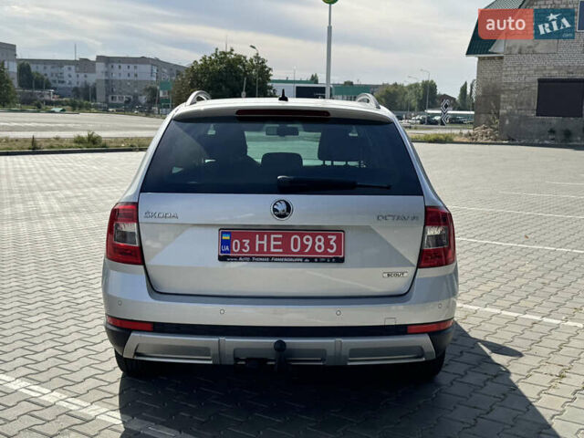 Сірий Шкода Octavia Scout, об'ємом двигуна 2 л та пробігом 290 тис. км за 15999 $, фото 3 на Automoto.ua