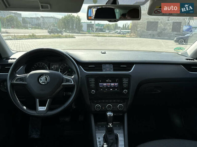 Сірий Шкода Octavia Scout, об'ємом двигуна 2 л та пробігом 290 тис. км за 15999 $, фото 18 на Automoto.ua