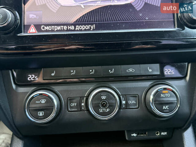 Сірий Шкода Octavia Scout, об'ємом двигуна 2 л та пробігом 216 тис. км за 15499 $, фото 27 на Automoto.ua