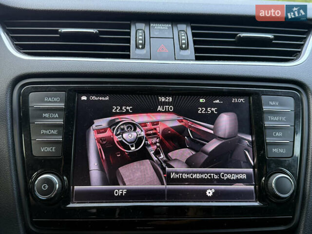 Сірий Шкода Octavia Scout, об'ємом двигуна 2 л та пробігом 216 тис. км за 15499 $, фото 28 на Automoto.ua
