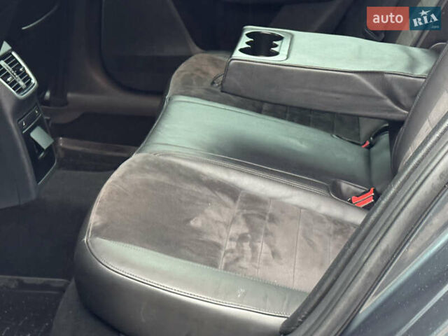 Серый Шкода Октавия Скаут, объемом двигателя 2 л и пробегом 251 тыс. км за 15950 $, фото 101 на Automoto.ua