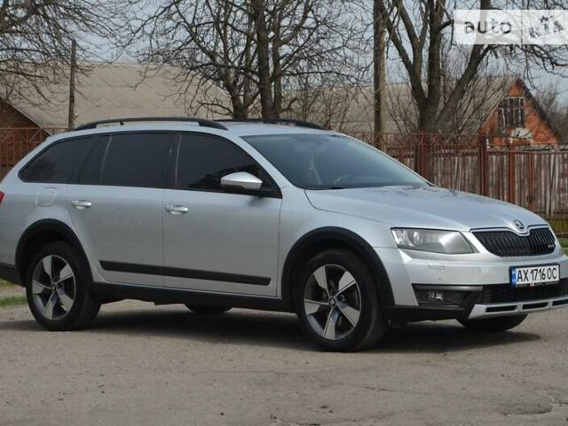 Сірий Шкода Octavia Scout, об'ємом двигуна 2 л та пробігом 291 тис. км за 13300 $, фото 24 на Automoto.ua