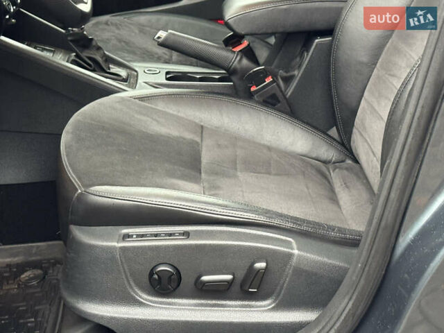 Серый Шкода Октавия Скаут, объемом двигателя 2 л и пробегом 251 тыс. км за 15950 $, фото 72 на Automoto.ua