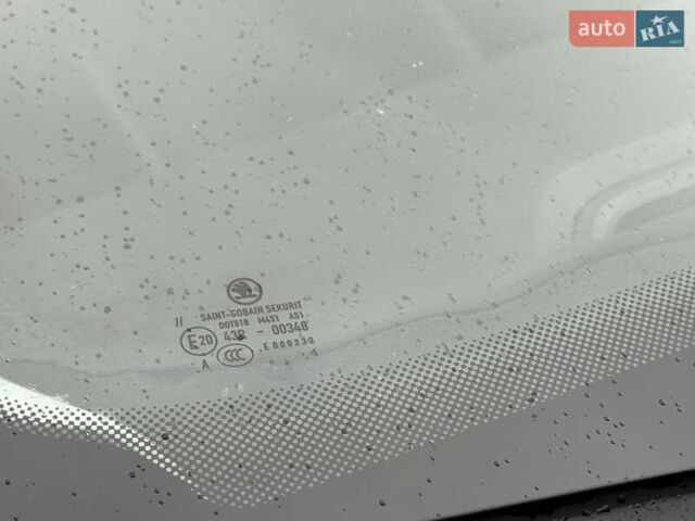 Серый Шкода Октавия Скаут, объемом двигателя 2 л и пробегом 251 тыс. км за 15950 $, фото 30 на Automoto.ua