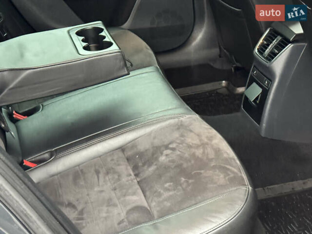Серый Шкода Октавия Скаут, объемом двигателя 2 л и пробегом 251 тыс. км за 15950 $, фото 112 на Automoto.ua