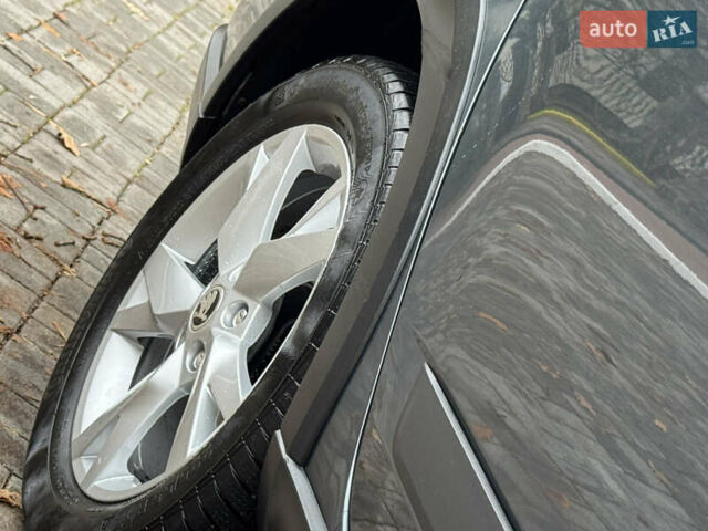 Серый Шкода Октавия Скаут, объемом двигателя 2 л и пробегом 251 тыс. км за 15950 $, фото 28 на Automoto.ua