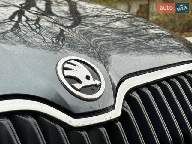 Серый Шкода Октавия Скаут, объемом двигателя 2 л и пробегом 251 тыс. км за 15950 $, фото 20 на Automoto.ua
