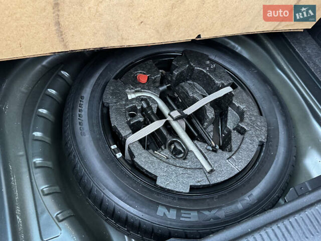 Серый Шкода Октавия Скаут, объемом двигателя 2 л и пробегом 251 тыс. км за 15950 $, фото 122 на Automoto.ua