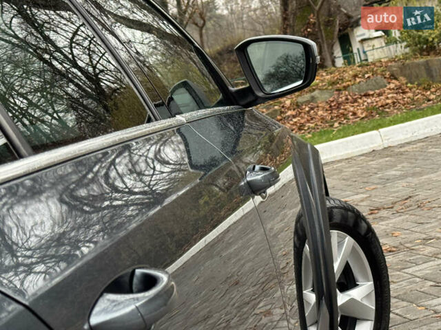 Серый Шкода Октавия Скаут, объемом двигателя 2 л и пробегом 251 тыс. км за 15950 $, фото 46 на Automoto.ua