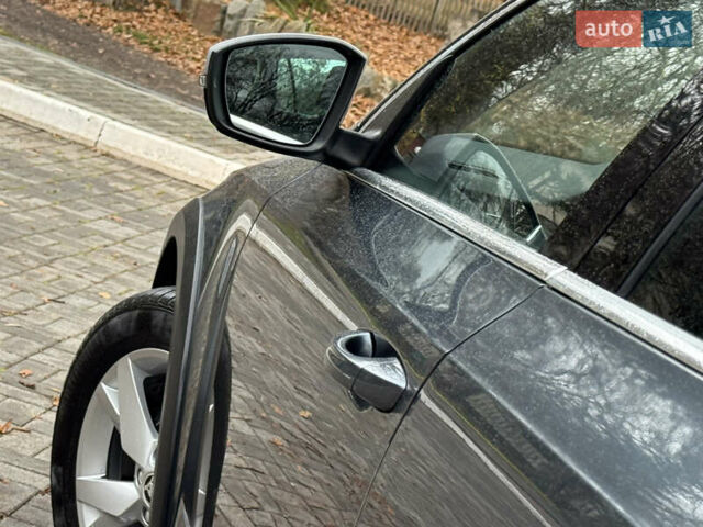 Серый Шкода Октавия Скаут, объемом двигателя 2 л и пробегом 251 тыс. км за 15950 $, фото 64 на Automoto.ua