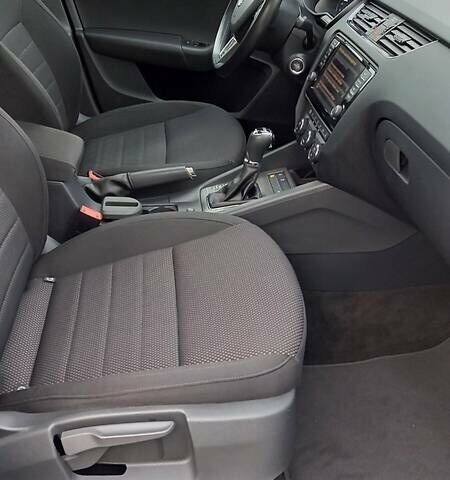 Сірий Шкода Octavia Scout, об'ємом двигуна 2 л та пробігом 220 тис. км за 18900 $, фото 17 на Automoto.ua