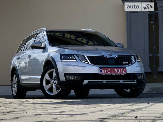 Сірий Шкода Octavia Scout, об'ємом двигуна 2 л та пробігом 199 тис. км за 17799 $, фото 13 на Automoto.ua