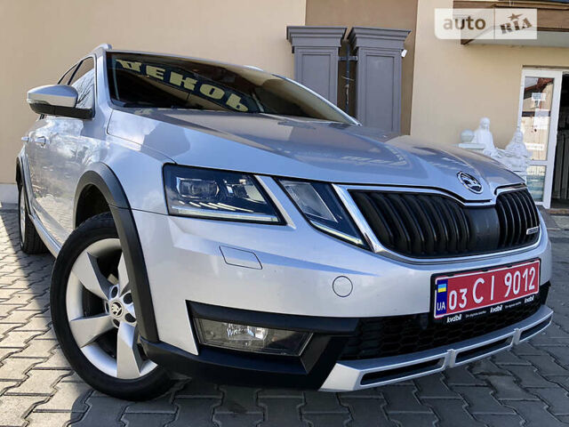 Сірий Шкода Octavia Scout, об'ємом двигуна 2 л та пробігом 199 тис. км за 17799 $, фото 2 на Automoto.ua