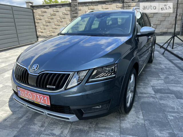 Сірий Шкода Octavia Scout, об'ємом двигуна 0 л та пробігом 193 тис. км за 22222 $, фото 27 на Automoto.ua