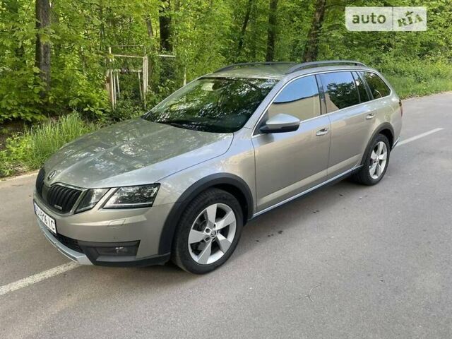 Сірий Шкода Octavia Scout, об'ємом двигуна 2 л та пробігом 260 тис. км за 17499 $, фото 8 на Automoto.ua