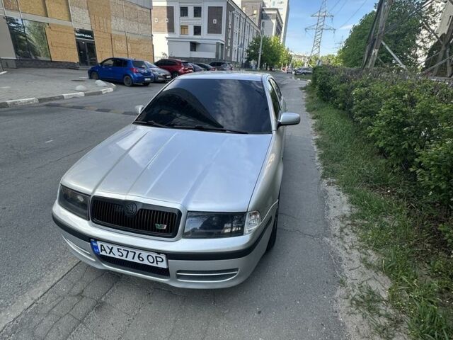 Сірий Шкода Octavia Scout, об'ємом двигуна 1.8 л та пробігом 327 тис. км за 6100 $, фото 9 на Automoto.ua