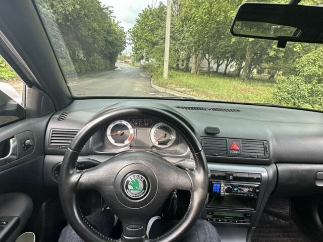 Сірий Шкода Octavia Scout, об'ємом двигуна 1.8 л та пробігом 327 тис. км за 6100 $, фото 6 на Automoto.ua