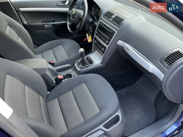 Синий Шкода Октавия Скаут, объемом двигателя 1.8 л и пробегом 135 тыс. км за 7595 $, фото 18 на Automoto.ua