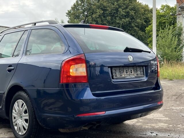 Синий Шкода Октавия Скаут, объемом двигателя 1.8 л и пробегом 154 тыс. км за 6200 $, фото 12 на Automoto.ua