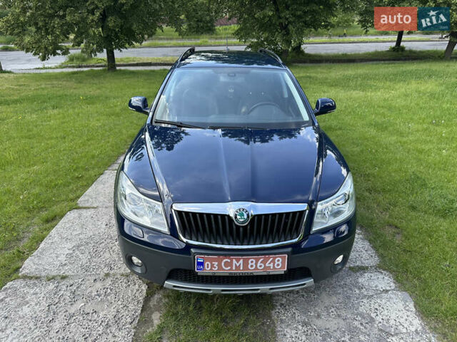 Синий Шкода Октавия Скаут, объемом двигателя 1.8 л и пробегом 155 тыс. км за 9300 $, фото 5 на Automoto.ua