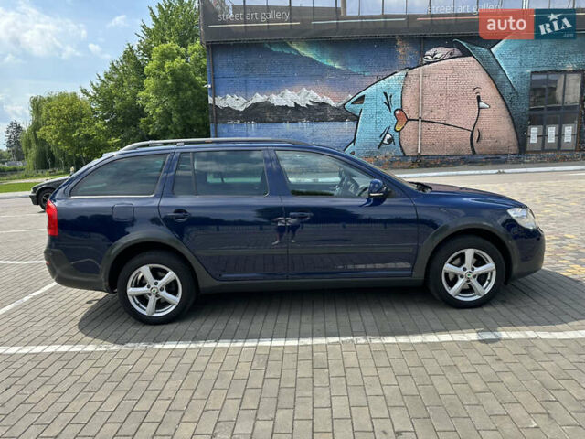 Синий Шкода Октавия Скаут, объемом двигателя 1.8 л и пробегом 155 тыс. км за 9300 $, фото 106 на Automoto.ua