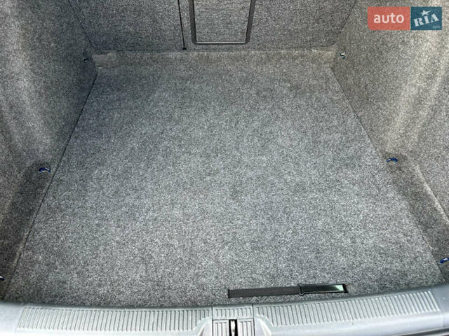 Синий Шкода Октавия Скаут, объемом двигателя 1.8 л и пробегом 155 тыс. км за 9300 $, фото 135 на Automoto.ua