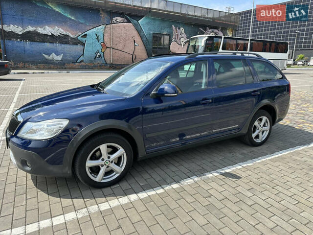 Синий Шкода Октавия Скаут, объемом двигателя 1.8 л и пробегом 155 тыс. км за 9300 $, фото 91 на Automoto.ua