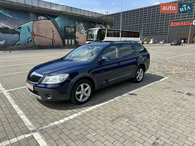 Синий Шкода Октавия Скаут, объемом двигателя 1.8 л и пробегом 155 тыс. км за 9300 $, фото 92 на Automoto.ua