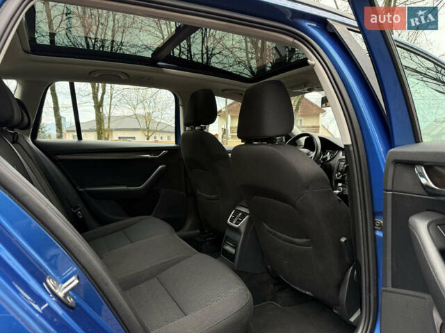 Синій Шкода Octavia Scout, об'ємом двигуна 2 л та пробігом 265 тис. км за 13600 $, фото 29 на Automoto.ua