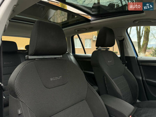 Синій Шкода Octavia Scout, об'ємом двигуна 2 л та пробігом 265 тис. км за 13600 $, фото 37 на Automoto.ua