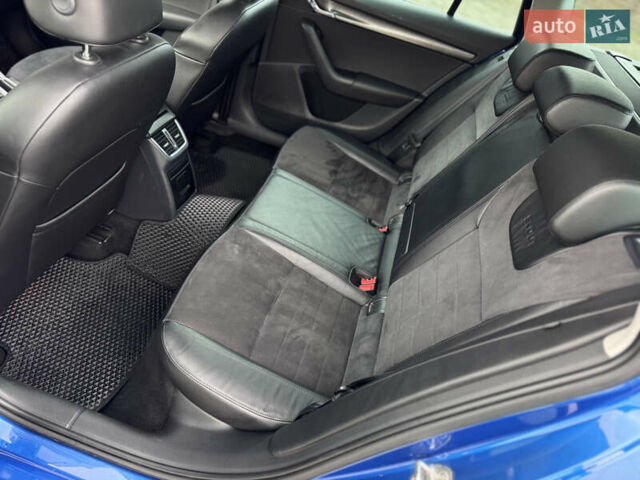 Синій Шкода Octavia Scout, об'ємом двигуна 2 л та пробігом 250 тис. км за 14350 $, фото 24 на Automoto.ua
