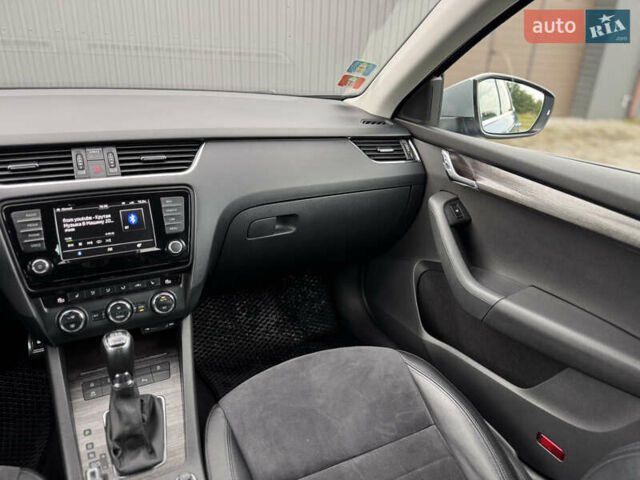 Синій Шкода Octavia Scout, об'ємом двигуна 2 л та пробігом 250 тис. км за 14350 $, фото 28 на Automoto.ua
