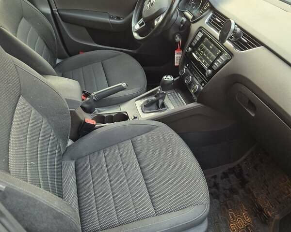Синий Шкода Октавия Скаут, объемом двигателя 2 л и пробегом 239 тыс. км за 15800 $, фото 23 на Automoto.ua